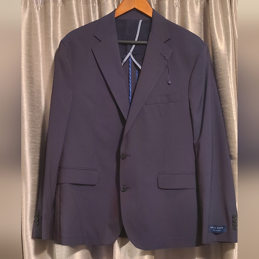 BNWT Cole Haan modern fit Grand OS suit jacket wine colour sz 44S